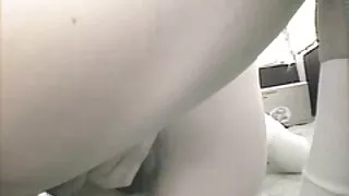 Murzyn łapczywie Sex oralny fallus z dziury sex filmy filmiki w ścianie