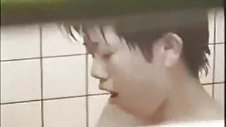 Syn pływający nago darmowe filmy sex video w basenie doprowadził do pieprzenia się z matką