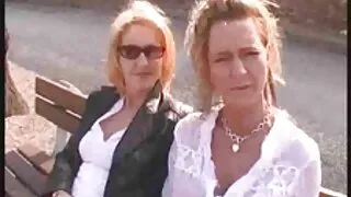 Perwersyjne nastolatek otrzymał ruchanie darmowe więcej, niż słodki orgazm na łóżku