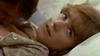 Zalotny osiąga sex mamuski filmiki Haj z seks-zabawki przed kamerą