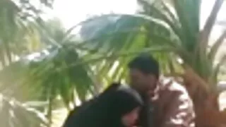 Długowłosa brunetka w pończochach i sek filmy za darmo szef pieprzy się w kuchni