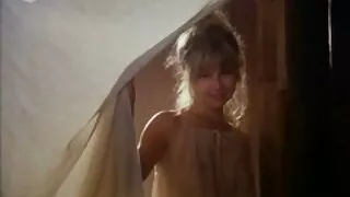 Trzy rosyjskie dziewczyny darmowe seks filmy przyprowadziły sprzedawcę sex shopu do swojego domu na seks
