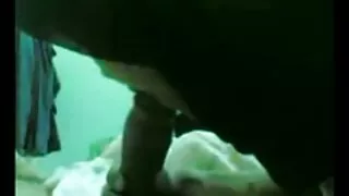Nagie pełne darmowy seks na plaży piersi przed facetem i zasłużyła na ruchanie