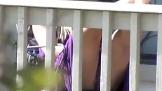Odkryła kutasa śpiącego faceta i wesoło skacze na niego seks filmy domowe