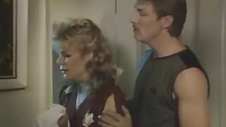 Naughty darmowe filmiki erotyczne do pobrania blonde poddaje się jej czarny kochanek w różnych pozach